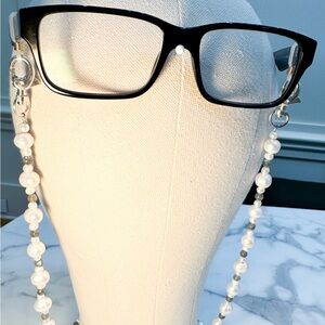 High end, one of a kind, Large Freshwater natural pearl  glasses chain.